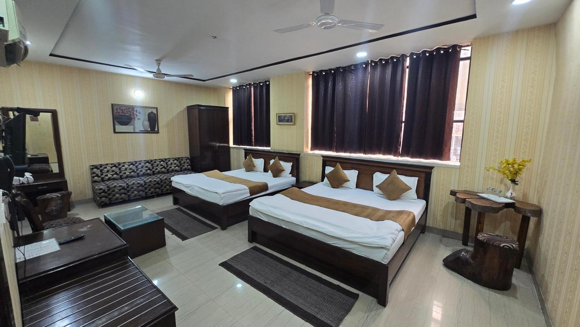 Hotel Amritsar Inn ภายนอก รูปภาพ